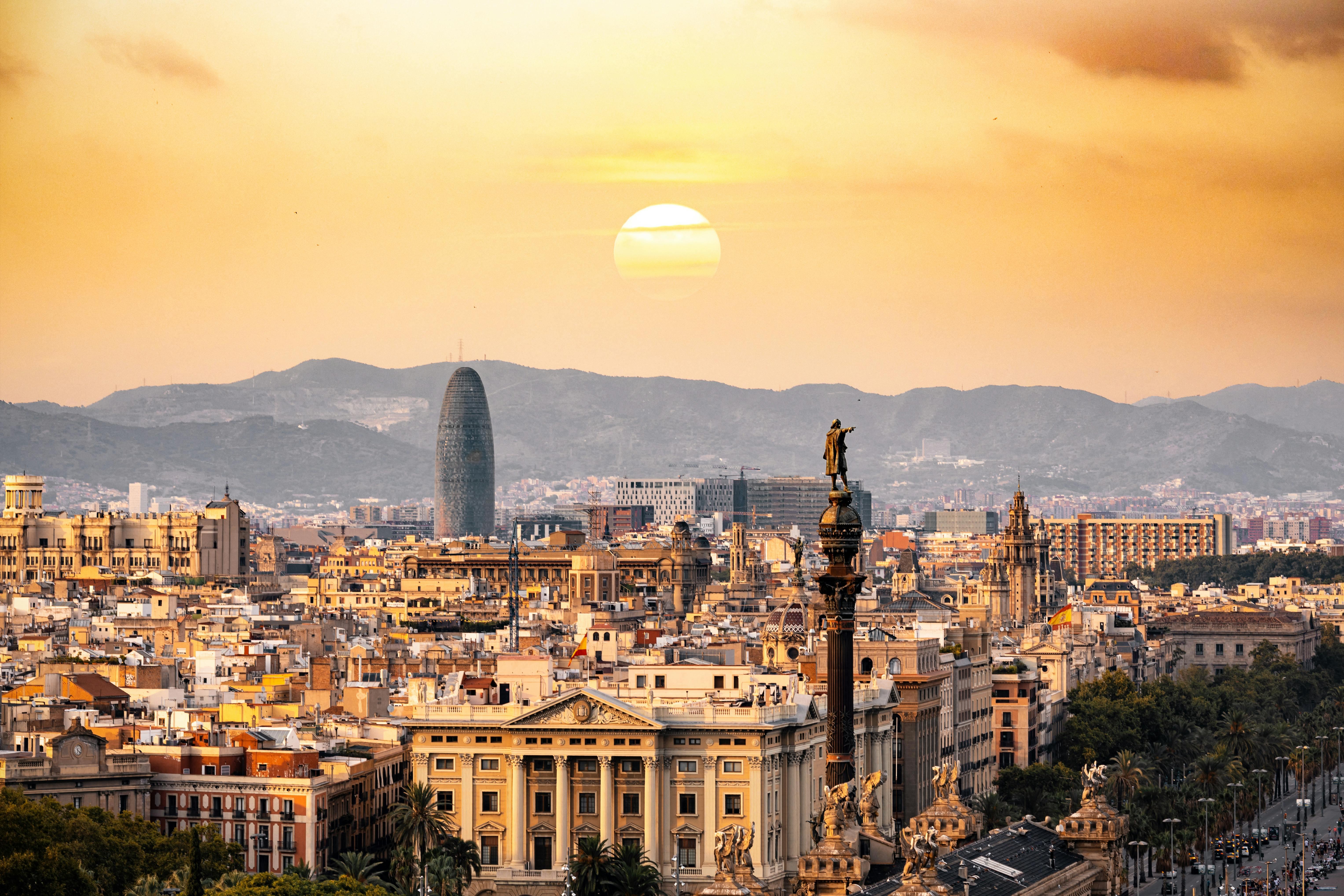 Barcelona Hotels for Romantic Getaway