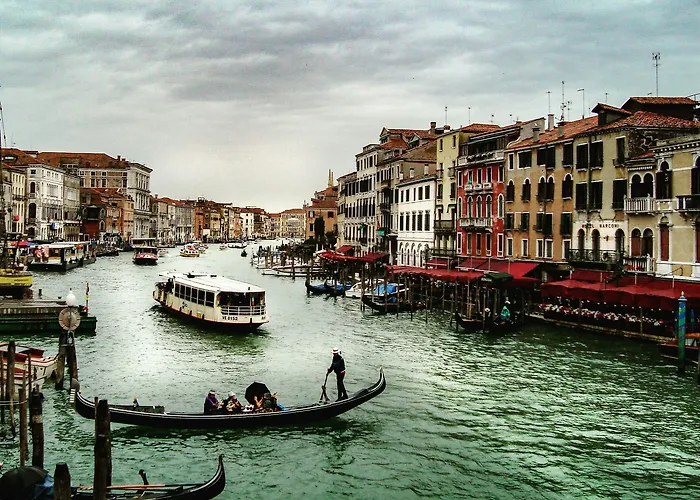 Venice Hotels for Romantic Getaway