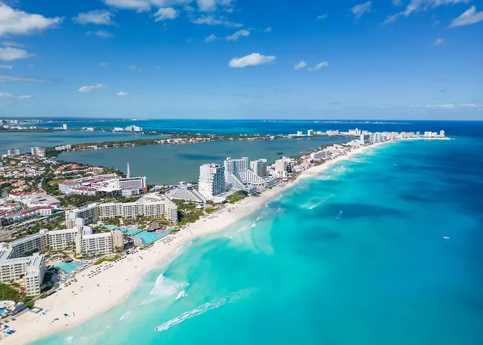 Cancun Hotels for Romantic Getaway