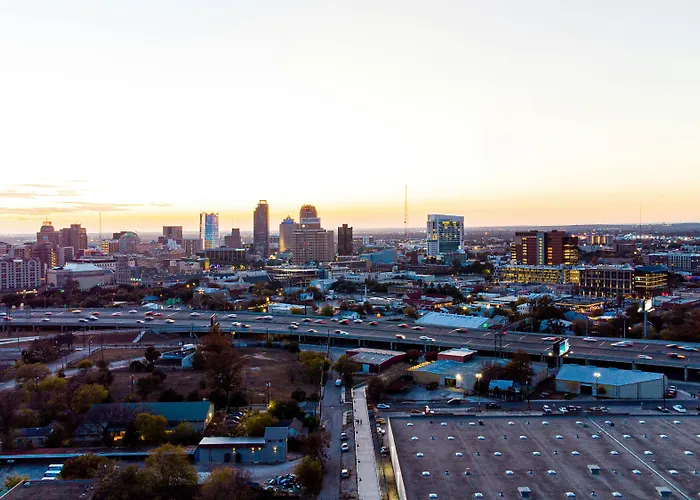 San Antonio Hotels for Romantic Getaway