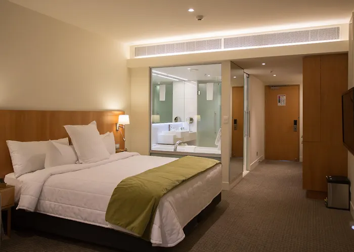 Christchurch Hotels for Romantic Getaway